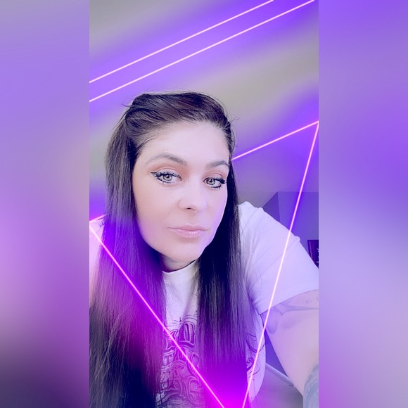 Meet your Posher, Lauren LaLa B. - Picture 11 of 17